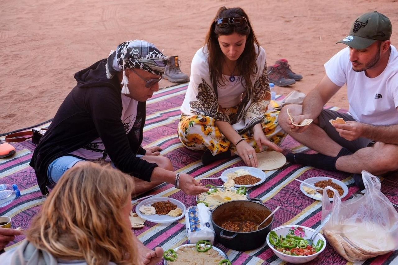Wadi Rum Bedouin Camp And Desert Tours エクステリア 写真